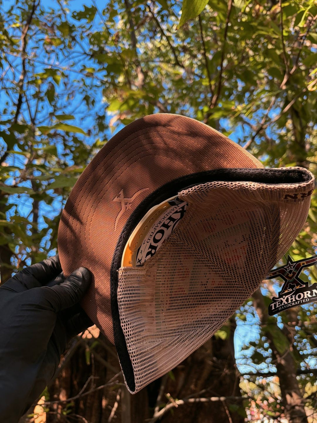 Gorra Texhorn café y beige con cierre ajustable