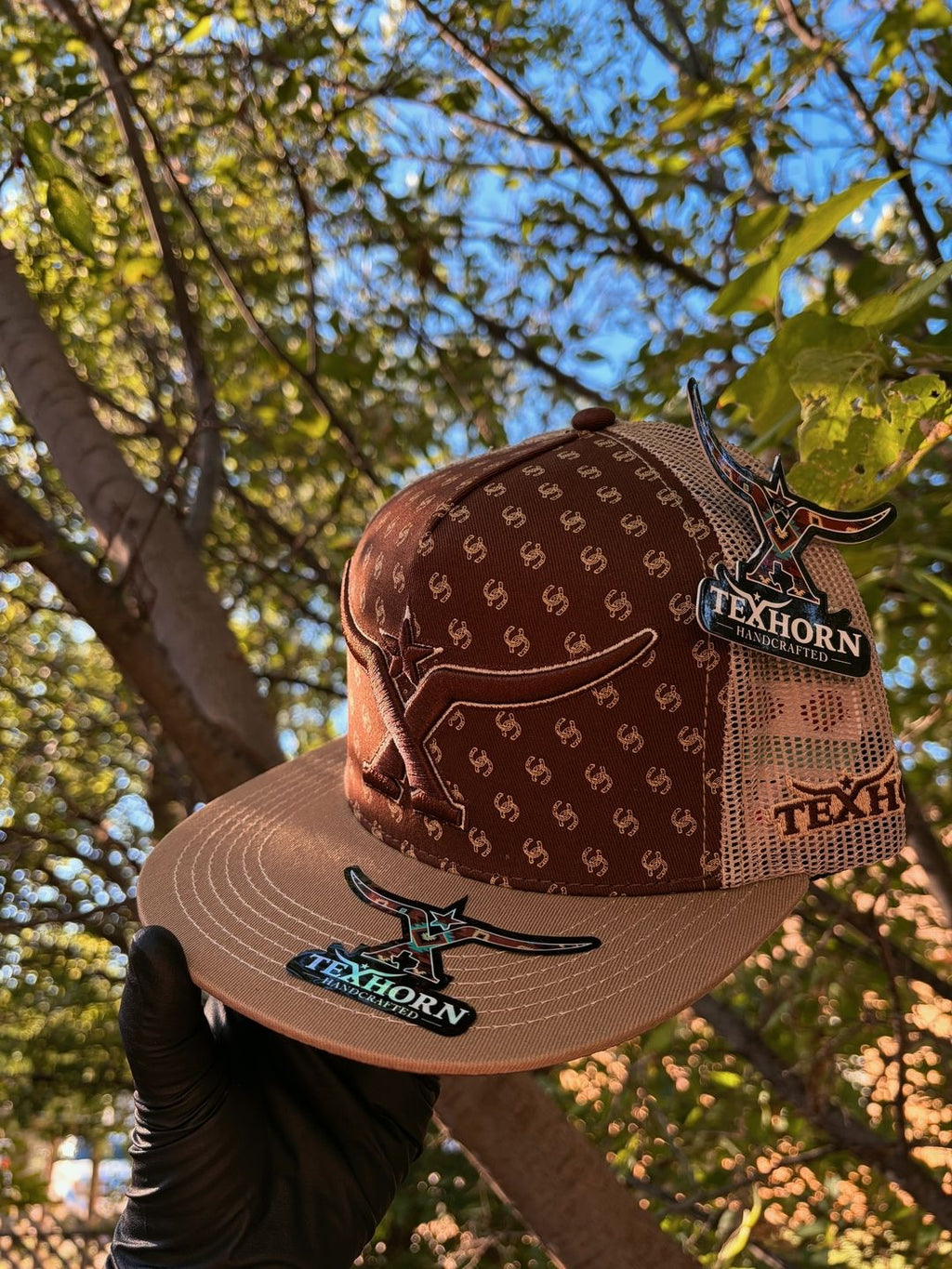 Gorra Texhorn café y beige con cierre ajustable