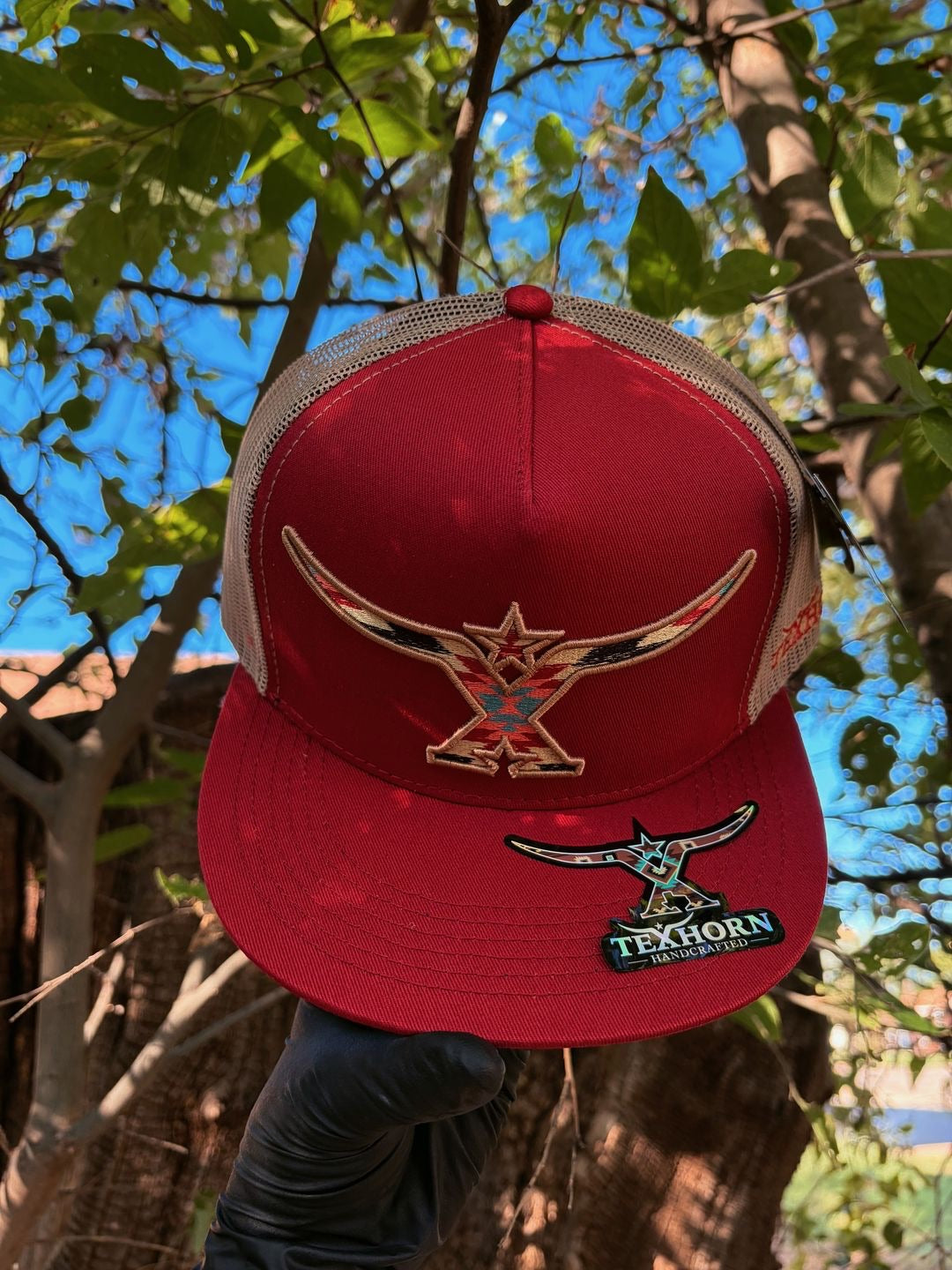 Gorra Texhorn roja y beige con bordado frontal